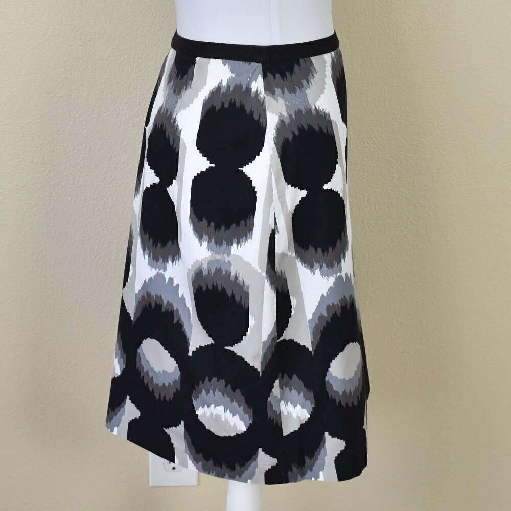 Boden Printed Knee Length A-Line Skirt - 6 - Picture 4 of 7